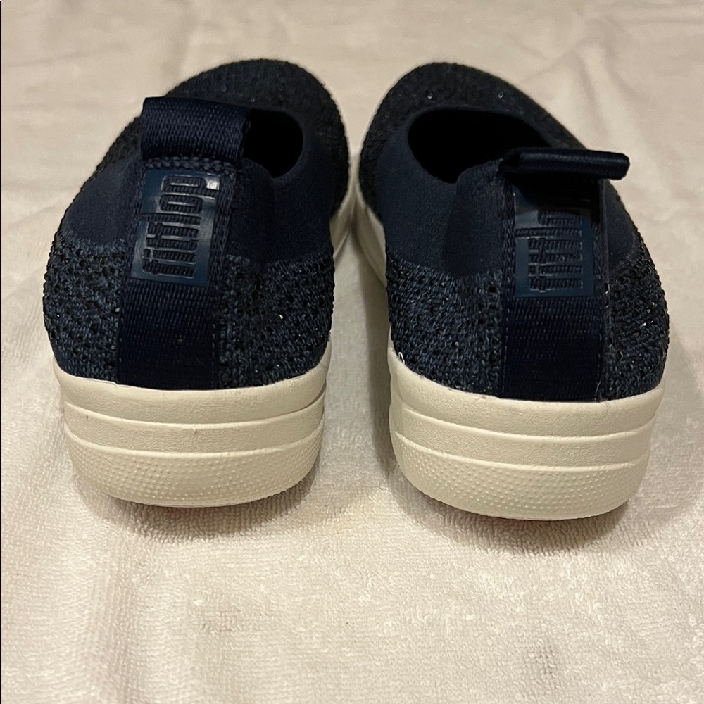 FitFlop |
Uberknit Crystal Ballerina Flats - Picture 6 of 15